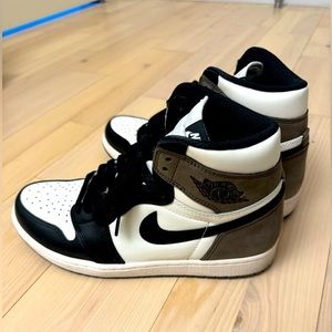 Barely used Nike Air Jordan Men's Sz 9.5